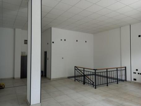 Lokal na dve etaže - Centar