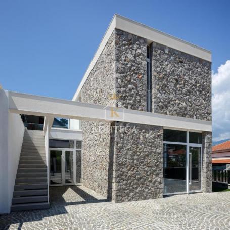 Poslovni prostor 67m2 - Seljanovo, Tivat