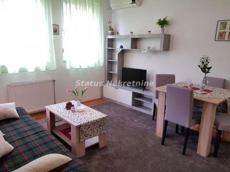 NAMEŠTEN JEDNOIPOSOBAN STAN 35M2 CENTAR GRADA, 450EU