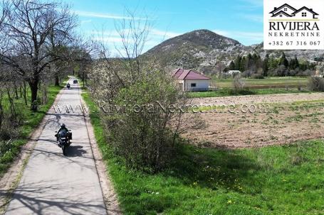 Izvanredan plac u blizini centra Grahova