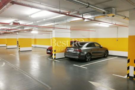 Garažno mesto u novom kompleksu