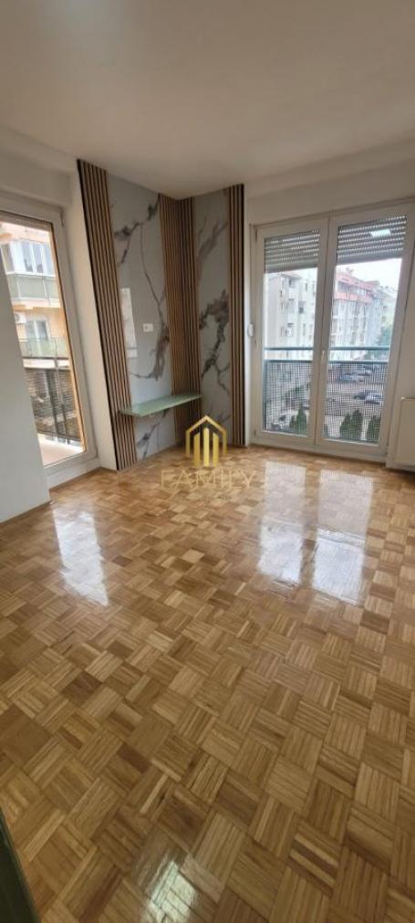 Renoviran dvosoban stan na odličnoj lokaciji – Nova Detelinara