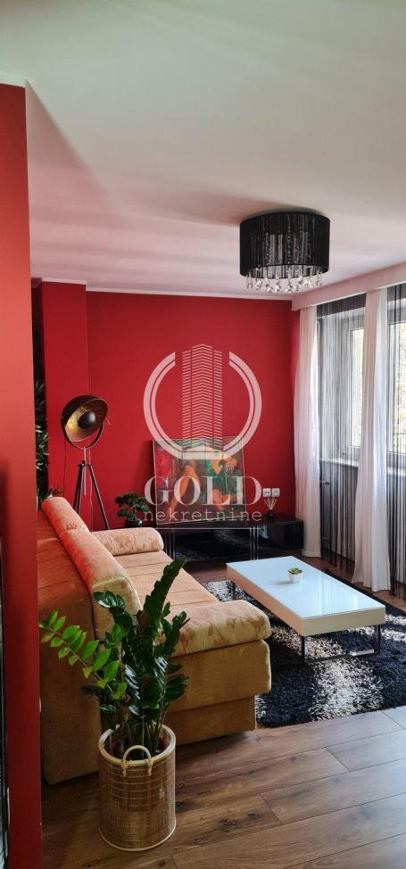Stari grad , stan samo za hedoniste ID#9741
