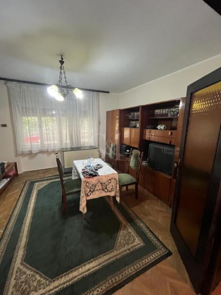 SPRATNA KUĆA, ŠIRI CENTAR!!