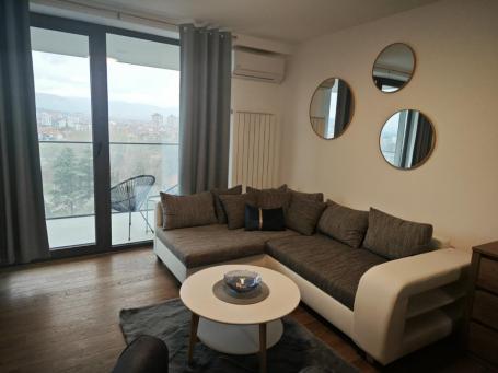 Lux dvosoban stan u kompleksu Planet Residence