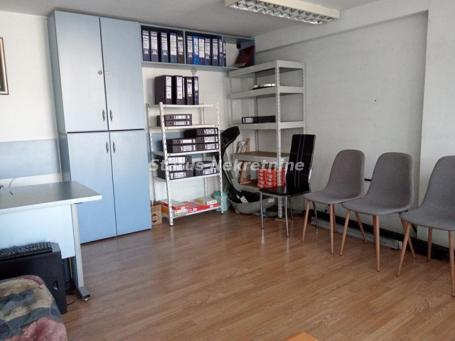 Ulični Lokal na odličnoj lokaciji-Temerinska