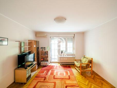 Prodaja trosobnog stana kod Bitef teatra, 82m2, Knez Miletina 