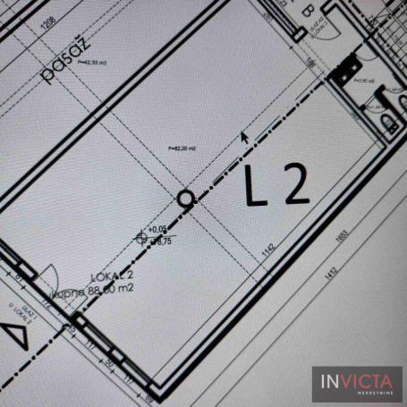 Ulični lokal - širi centar - prometna ulica