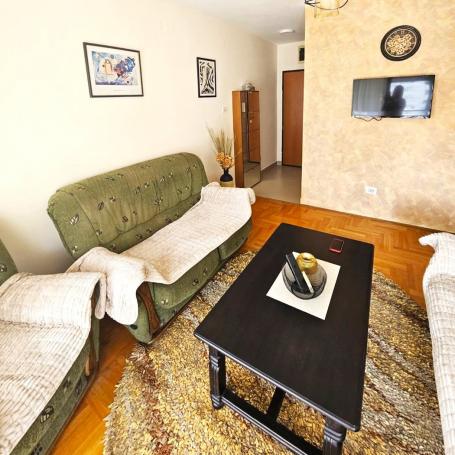 Jednosoban namješten stan, 40m2, 1. Maj, Podgorica