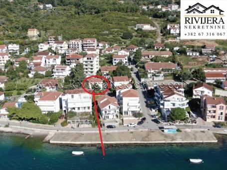 Djenovic dvosoban stan na obali mora