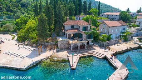 Prodaja, Kuća, 350m2 , Herceg Novi