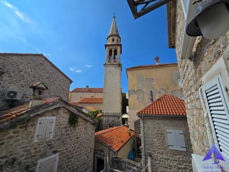 Izdavanje, Stan, 124m2 , Stari grad