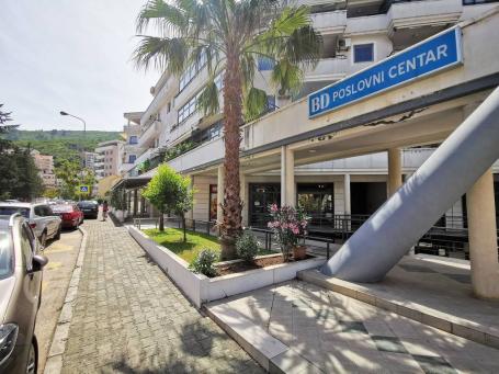 Prodaja, Poslovni prostor, 43m2 , Budva