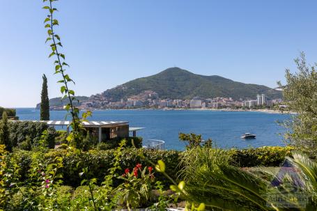 Prodaja, Stan, 97m2 , Budva