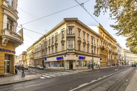 Zagreb, Centar, Zrinjevac ulični lokal 444 m2