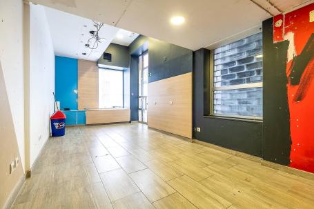 Zagreb, Vlaška, dvoetažni ulični poslovni prostor / lokal 35 m2
