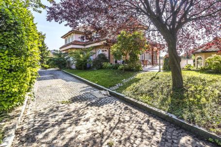 Zagreb, Gračani luksuzno obiteljsko imanje, vila 810m2 na zemljištu 3. 965m2