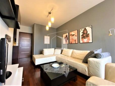 Jednosoban lijepo namješten stan, 55m2, Preko Morače, Podgorica