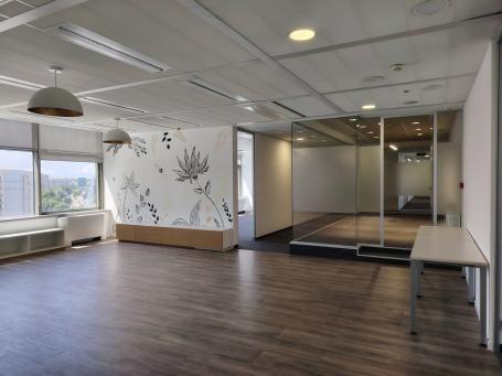 Naslov: Moderni poslovni prostor 838 m², Novi Beograd
