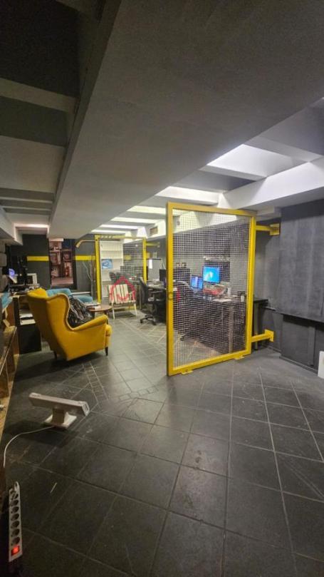 Prime Location 290 m² Commercial Space for Rent