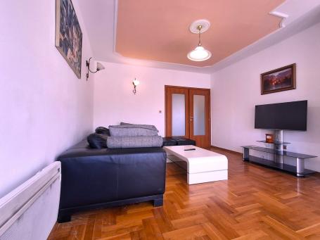 Dvosoban namješten stan, 77m2, Stari aerodrom , Podgorica