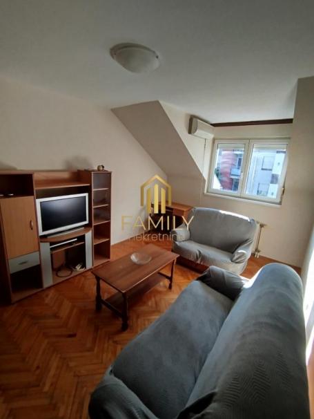 Izdaje se dvosoban stan na Grbavici od 53m2
