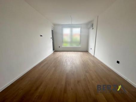 KOMFORAN DVOSOBAN STAN, KOD BULEVARA PATRIJARHA PAVLA