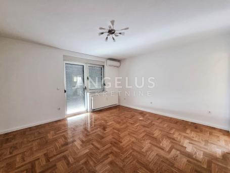 Zagreb, Špansko - 5-sobni stan u prizemlju (109m2) s velikom terasom, prodaja
