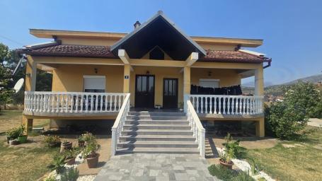 Kuća, 319 m2, Zlatica, Podgorica
