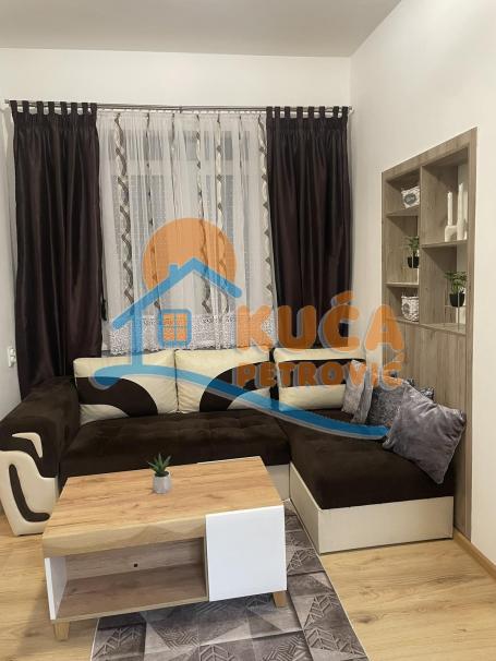 Izdaje se odlična prizemna kuca u centru Niša, 60m2