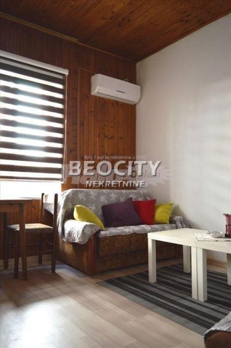 Stari grad, Bajlonijeva pijaca, Knez Miletina, 1. 0, 26m2, 80000EUR