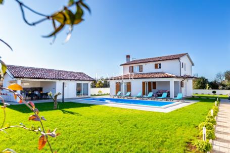 Pula  520.000 € Kuća Prodaja