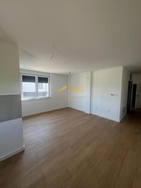 Moderan četvorosoban -  Novogradnja, Smart home