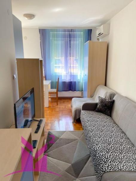 Novi Sad - Centar-u blizini pešačke zone