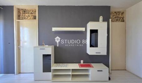 Prodaja, Stan, 742