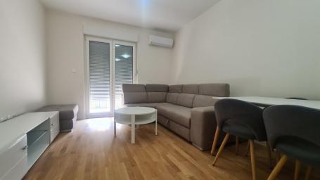 Jednosoban namješten stan, 39m2, Tuški put, Podgorica