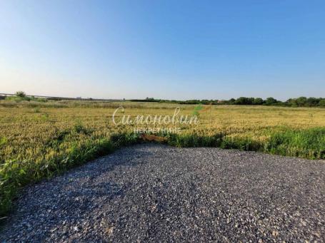 Surčin, Jakovo, 18 ari, građ. zemljište, uknjiženo ID#1806