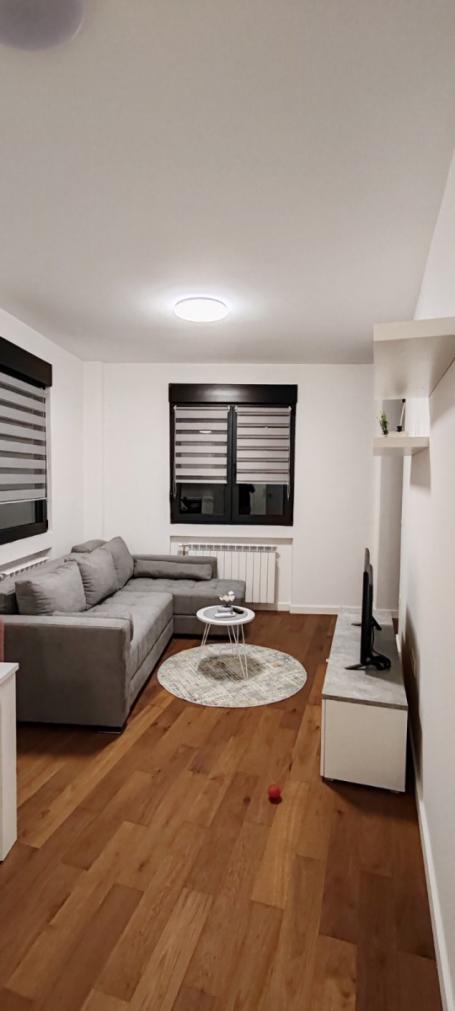 NOVI SAD - GRBAVICA - 42. 00 m2