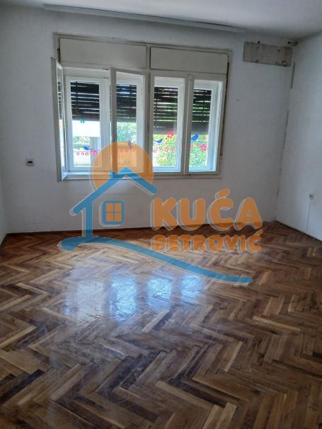 Izdaje se kuća u blizini Čaira, 150m2