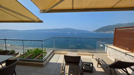 Elegant Apartment for Rent with Sea View, Terraces, and Premium Amenities