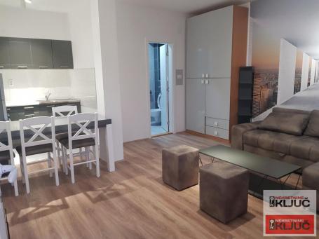 KOD LIPOV GAJA, 26m2, Garsonjera, Nameštena