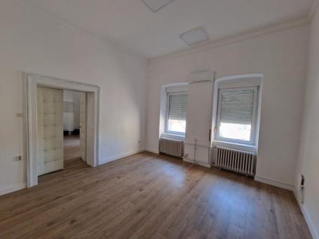 Izdaje se renoviran 7. 0 salonac na Terazijama