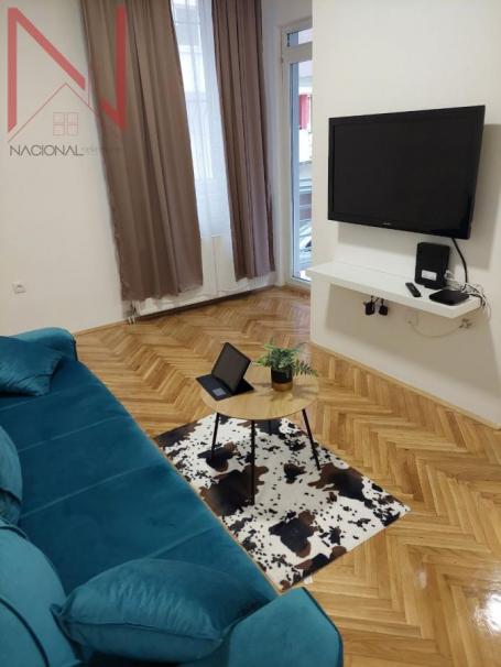 GRBAVICA NOV NAMESTEN JEDNOIPOSOBAN STAN SA PARKINGOM 400E