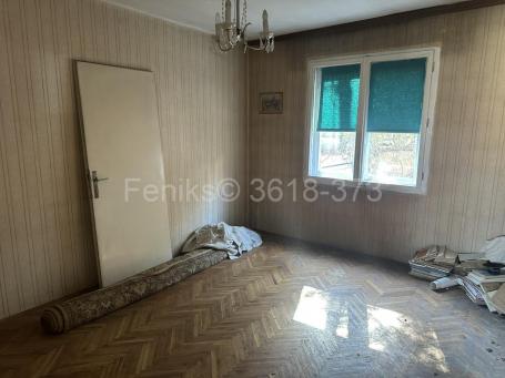 Prodaja stana Karaburma 74m2