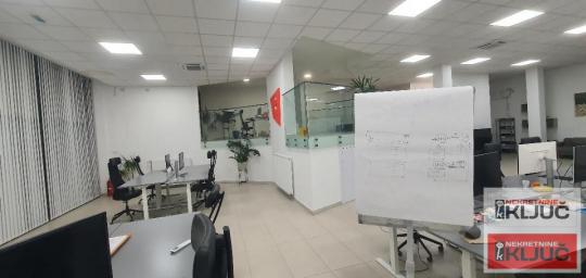 TELEP IZDAJE SE OPREMLJEN VIŠENAMENSKI POSLOVNI PROSTOR