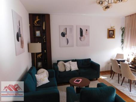 NOVOGRADNJA CENTAR EXTRA ZONA, 1. SPRAT, ČETVOROSOBAN STAN, 100M2+PARKING–184. 000 E