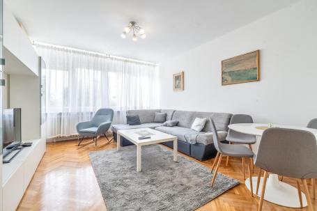 Zagreb, Maksimir, prekrasan trosoban stan NKP 85 m2