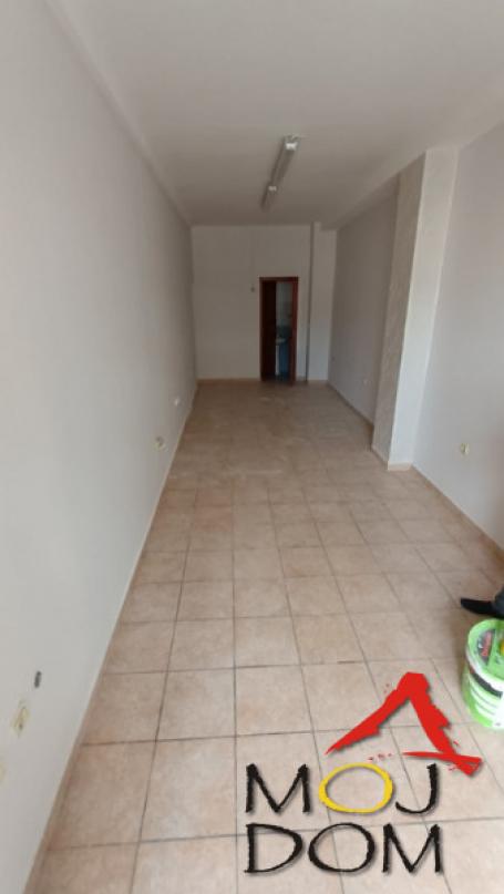 NOVI SAD - CENTAR - IZDAVANJE NEKRETNINA - 30 m2 - 350€