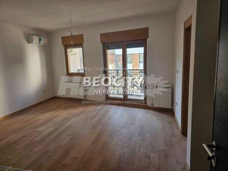 Voždovac, Trošarina, Milisava Đurovića, 4. 0, 70m2, 255000EUR