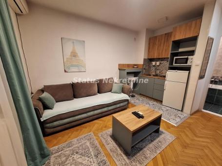 OD 01. 05. USELJIVA NAMEŠTENA GARSONJERA 28M2 IZA RIBLJE PIJACE, BLIZU CENTRA, 300EU